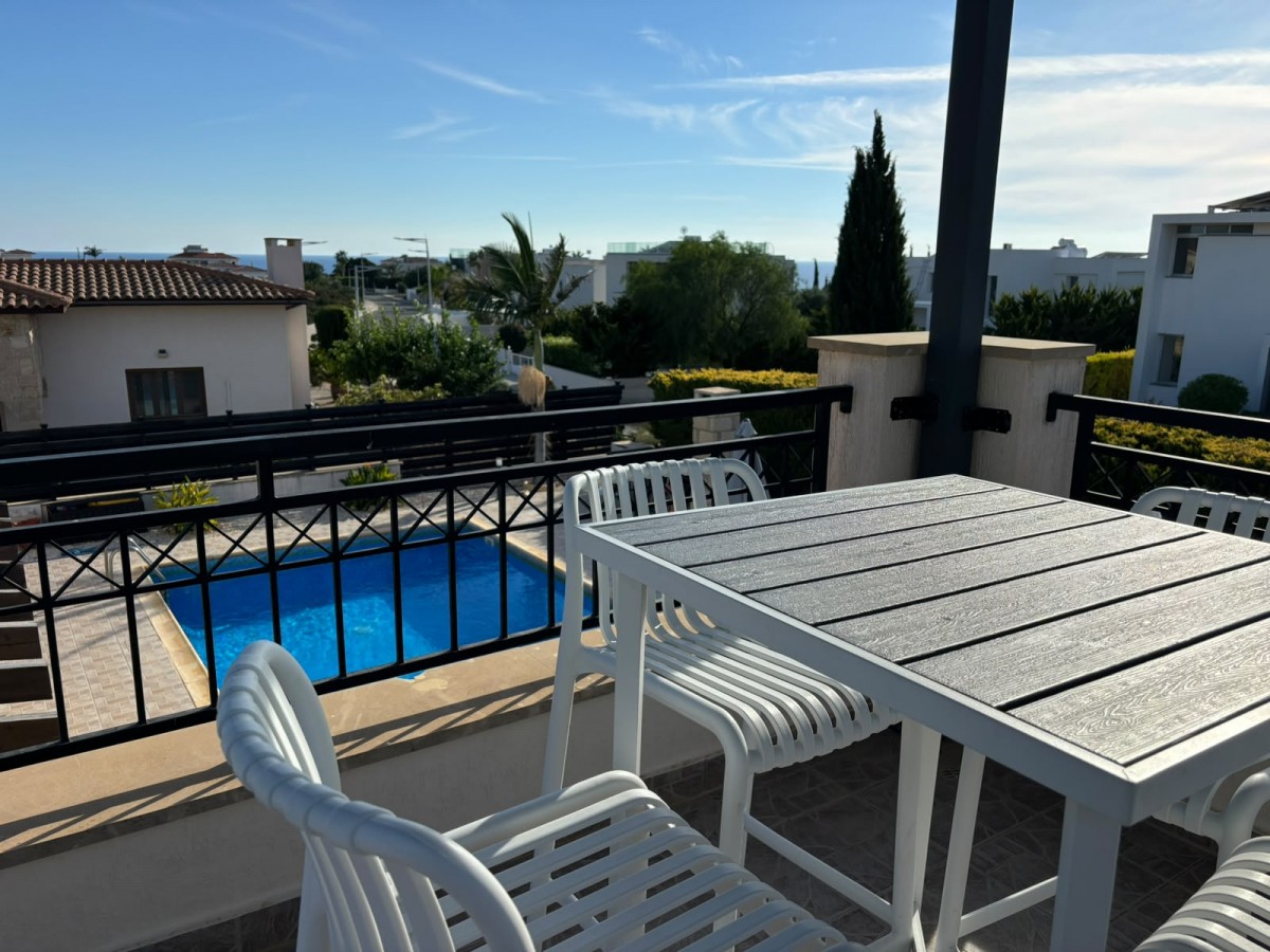 Bungalow For Rent  in  Peyia - Sea Caves