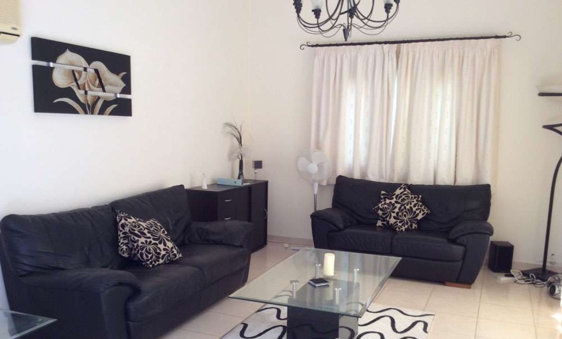 Detached Villa For Rent  in  Peyia - Sea Caves