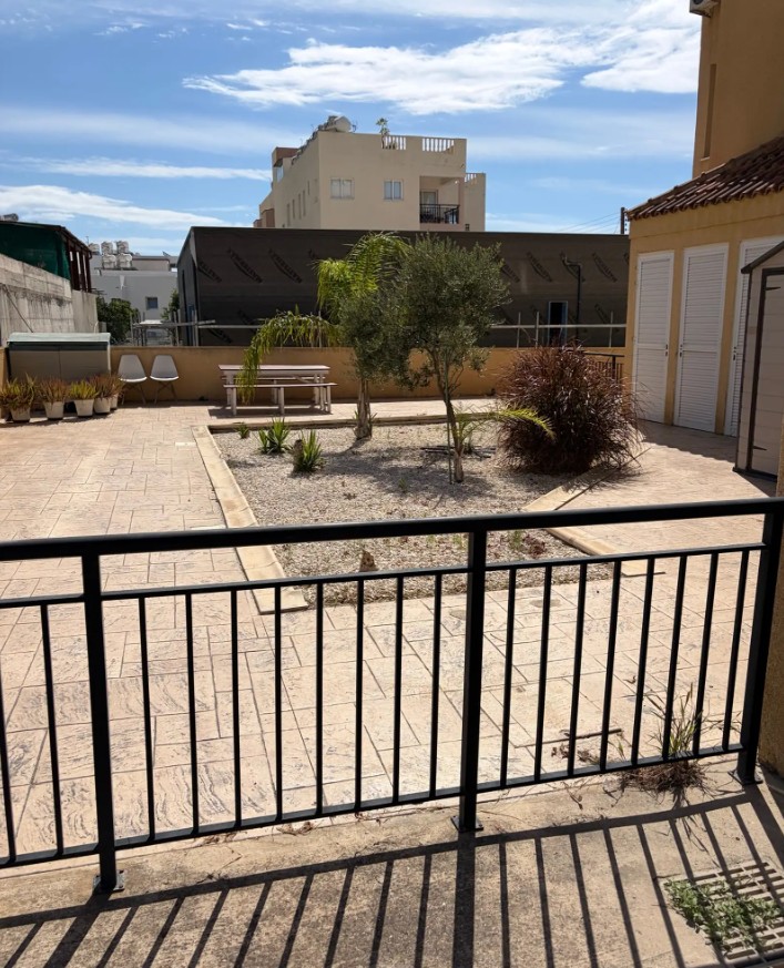 Apartment For Sale  in  Geroskipou