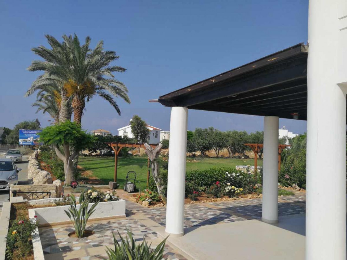 Detached Villa For Sale  in  Peyia - Coral Bay