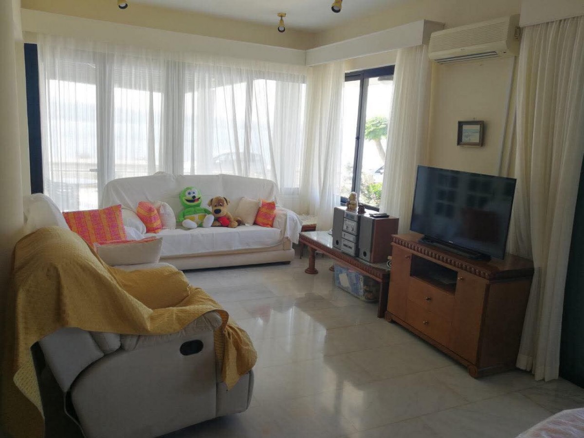 Detached Villa For Sale  in  Peyia - Coral Bay