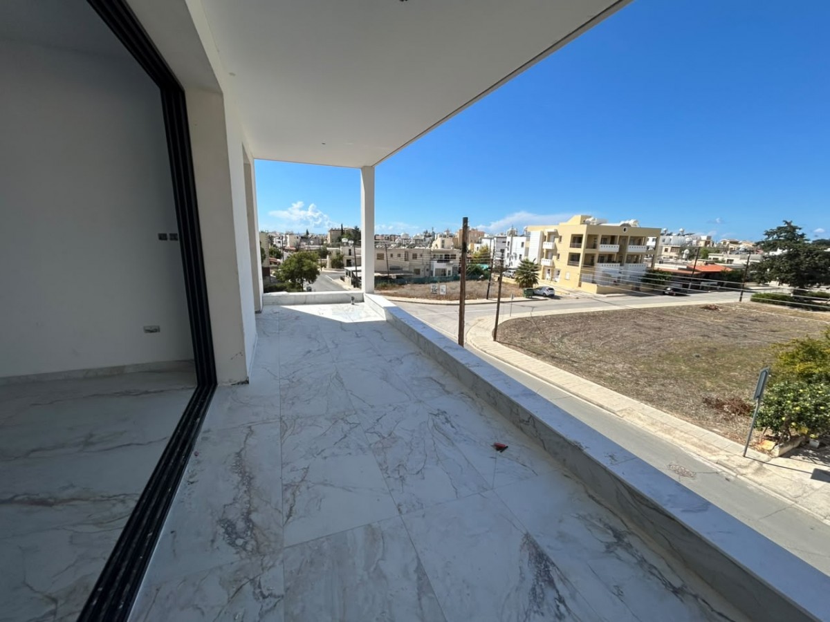 Apartment For Sale  in  Geroskipou