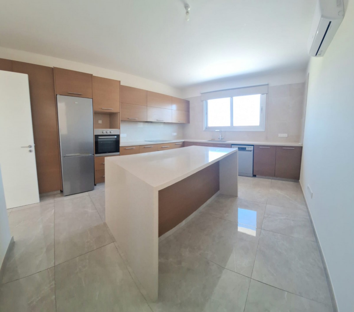 Detached Villa For Sale  in  Geroskipou