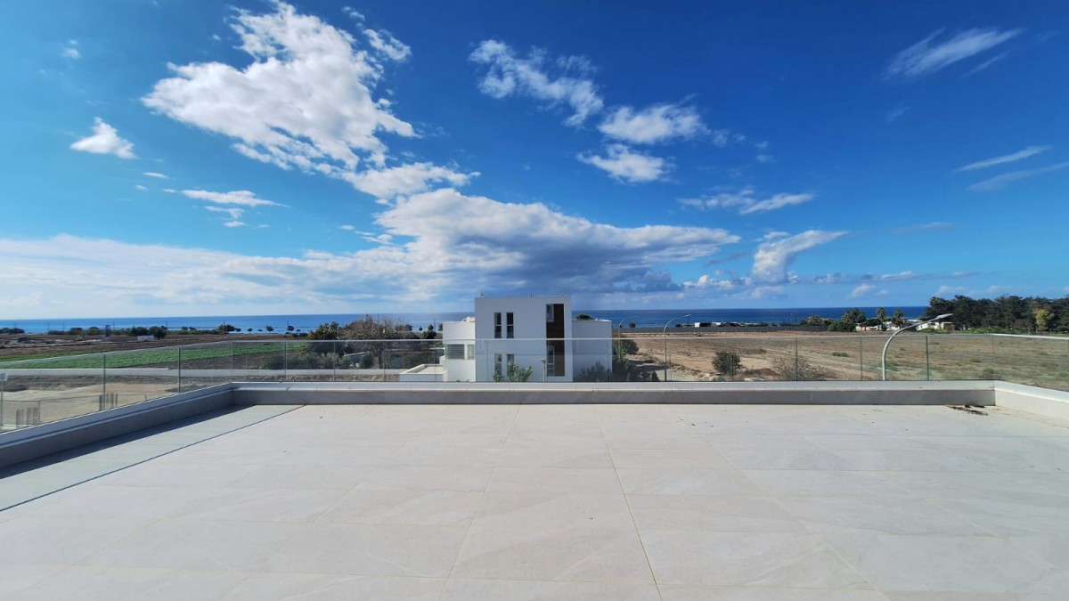 Detached Villa For Sale  in  Geroskipou