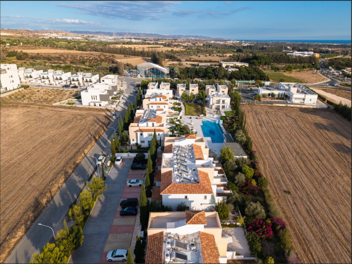 Detached Villa For Sale  in  Koloni