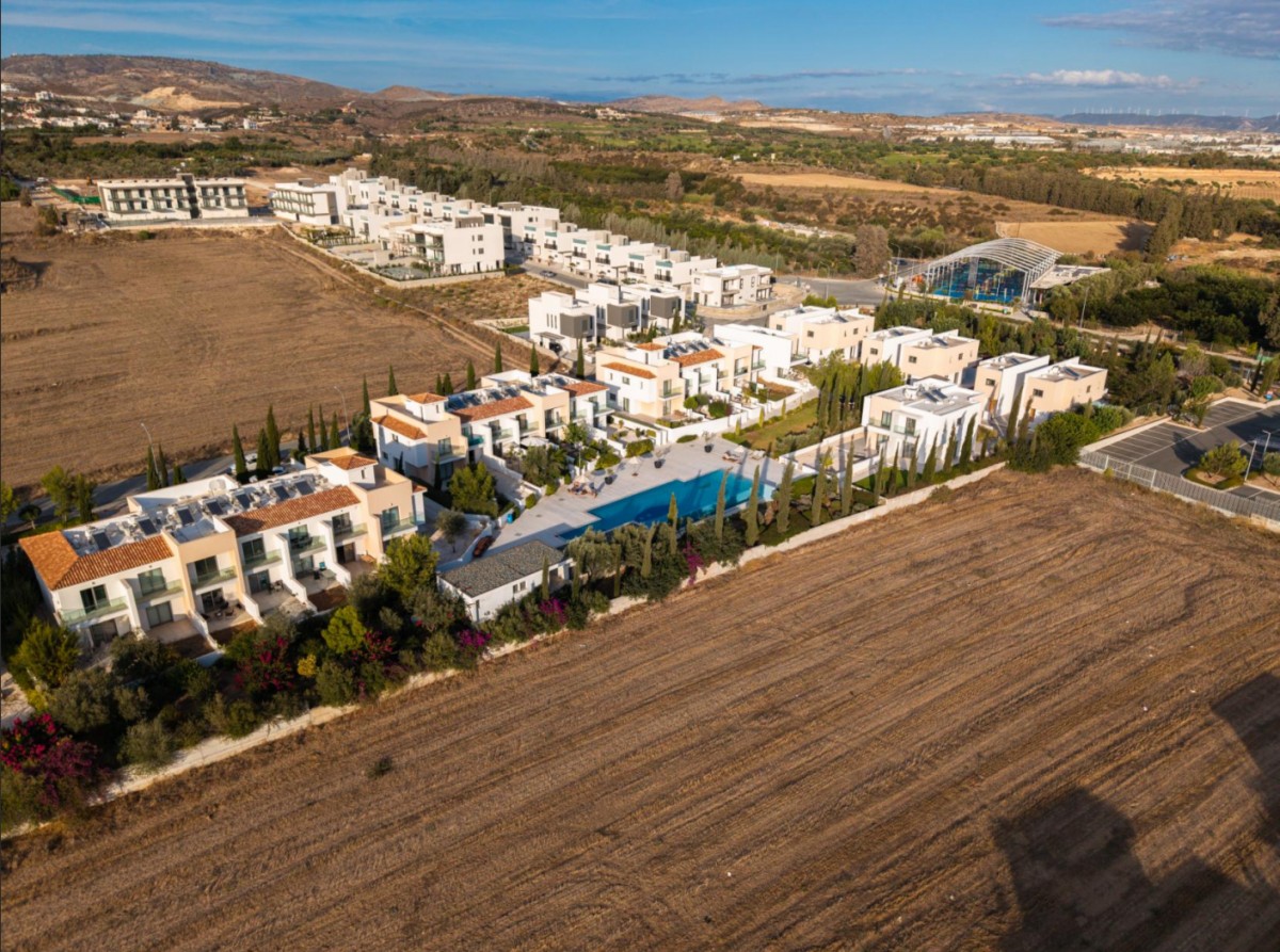Detached Villa For Sale  in  Koloni