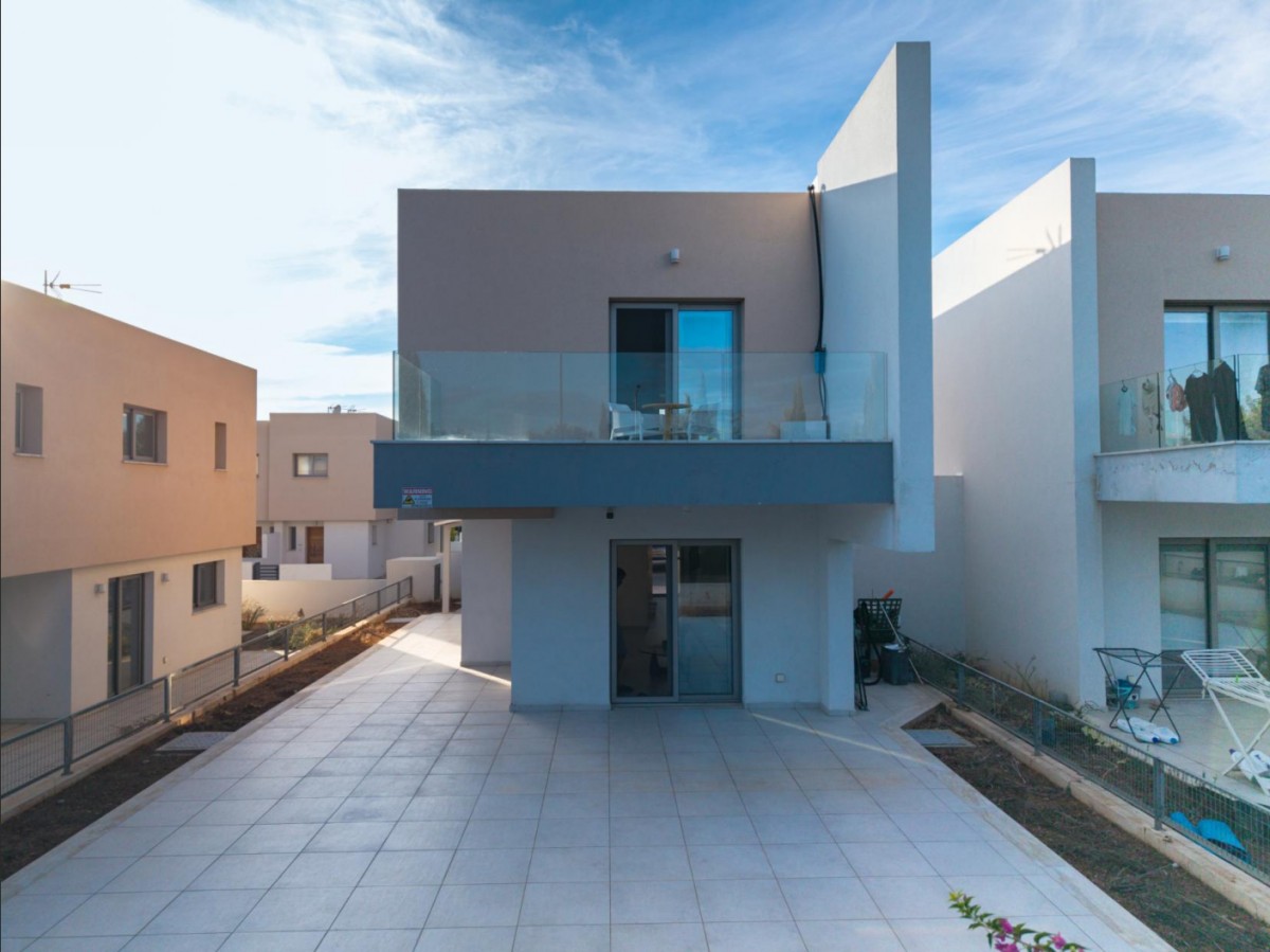 Detached Villa For Sale  in  Koloni