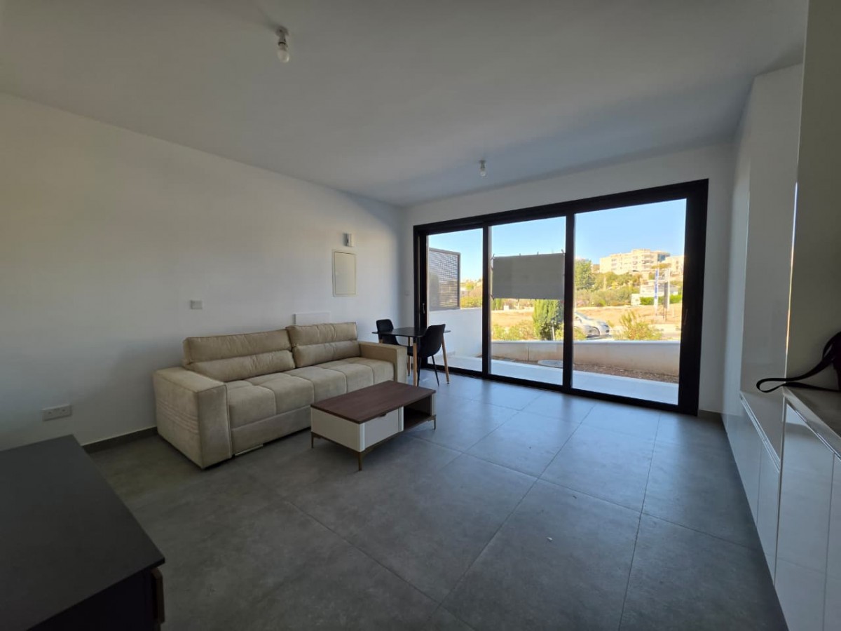 Ground Floor Apartment For Rent  in  Paphos Town