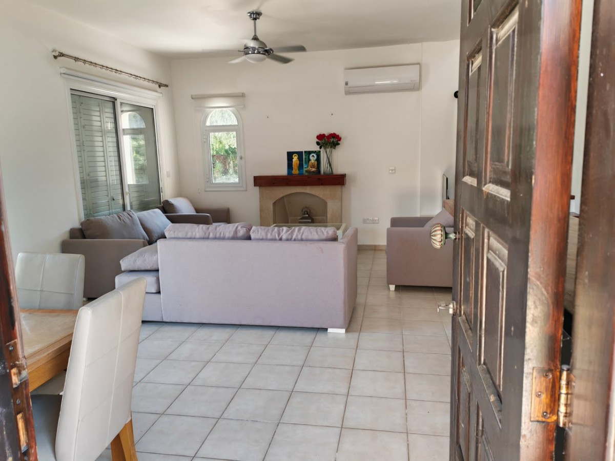 Detached Villa For Sale  in  Argaka