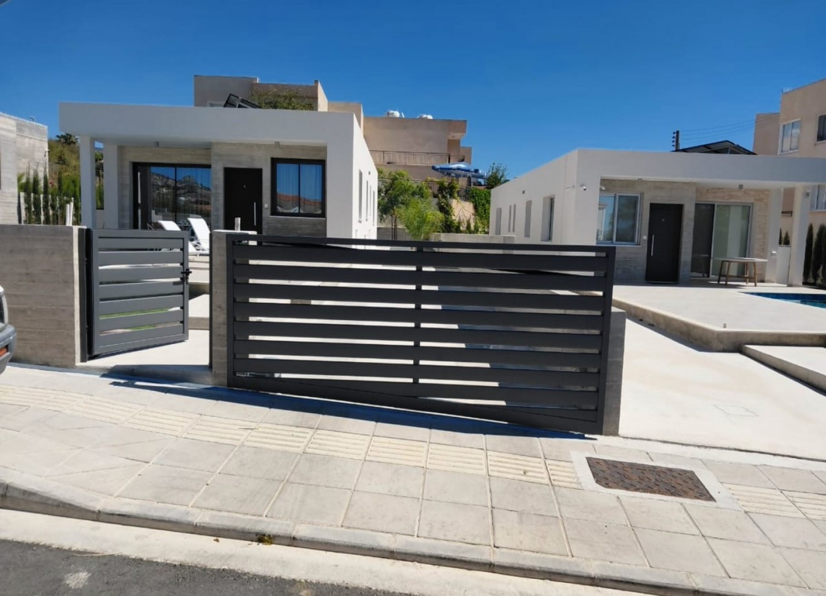 Peyia, Paphos Bungalow For Rent | DT5600