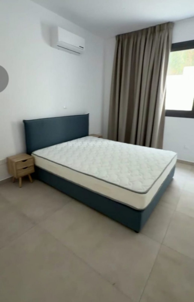 Bungalow For Rent  in  Peyia