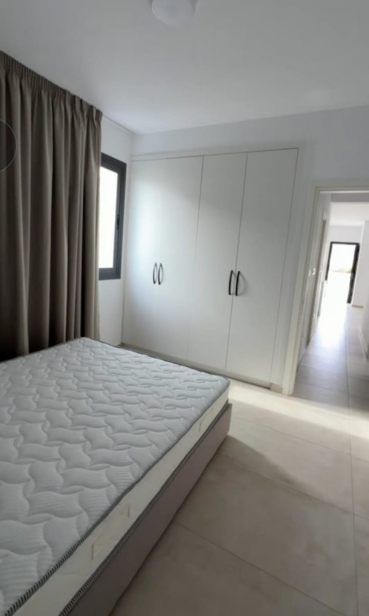 Bungalow For Rent  in  Peyia
