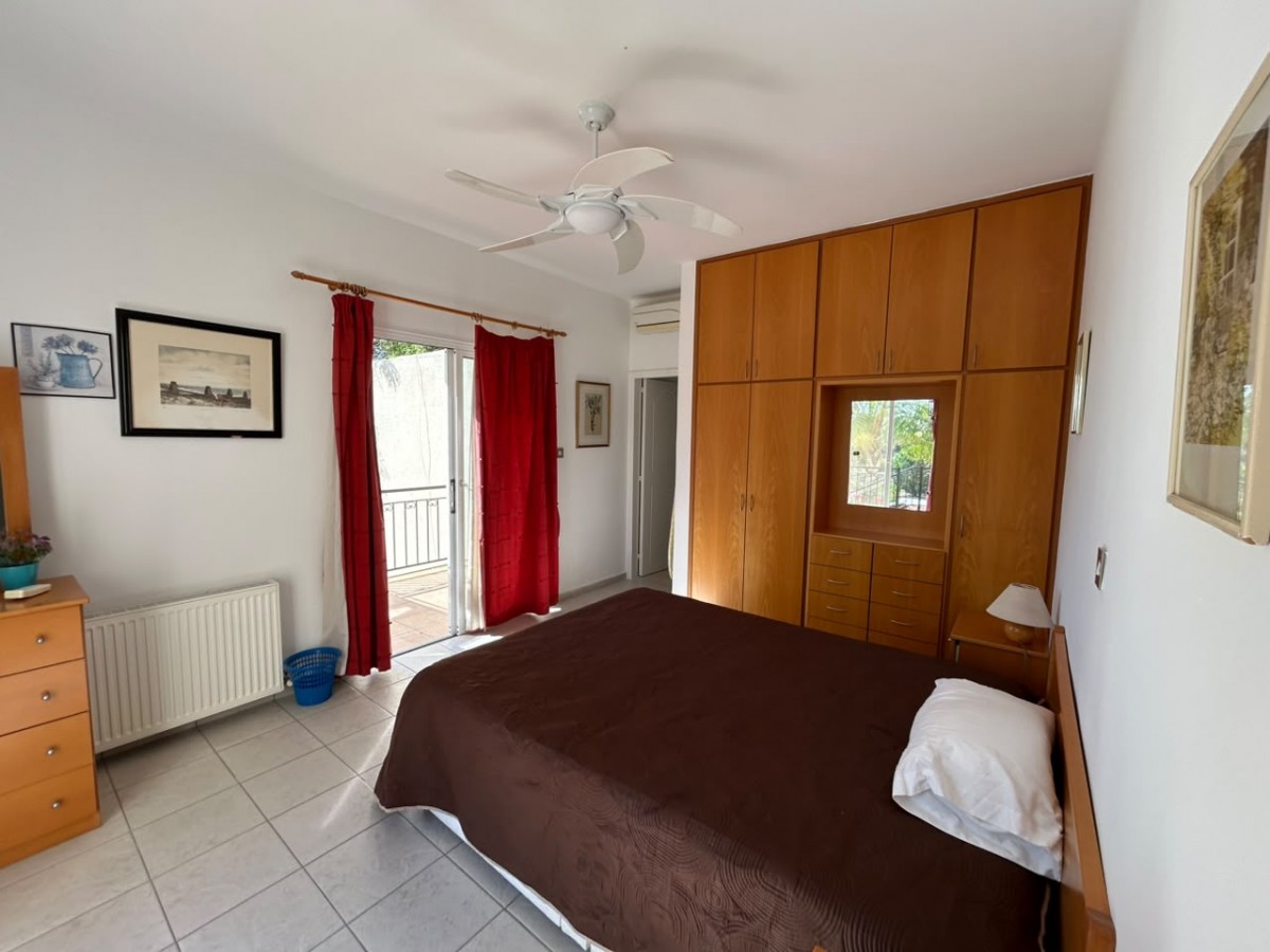 Detached Villa For Sale  in  Anavargos