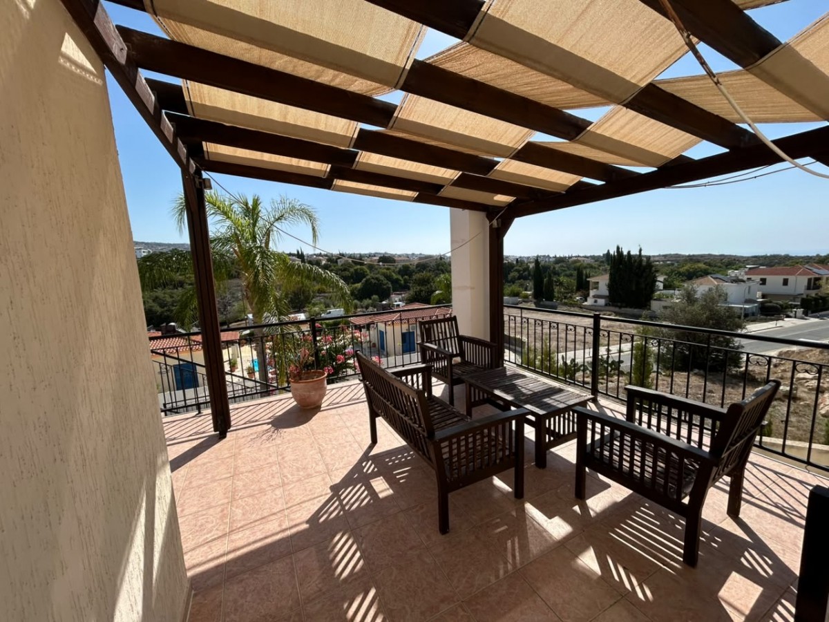Detached Villa For Sale  in  Anavargos