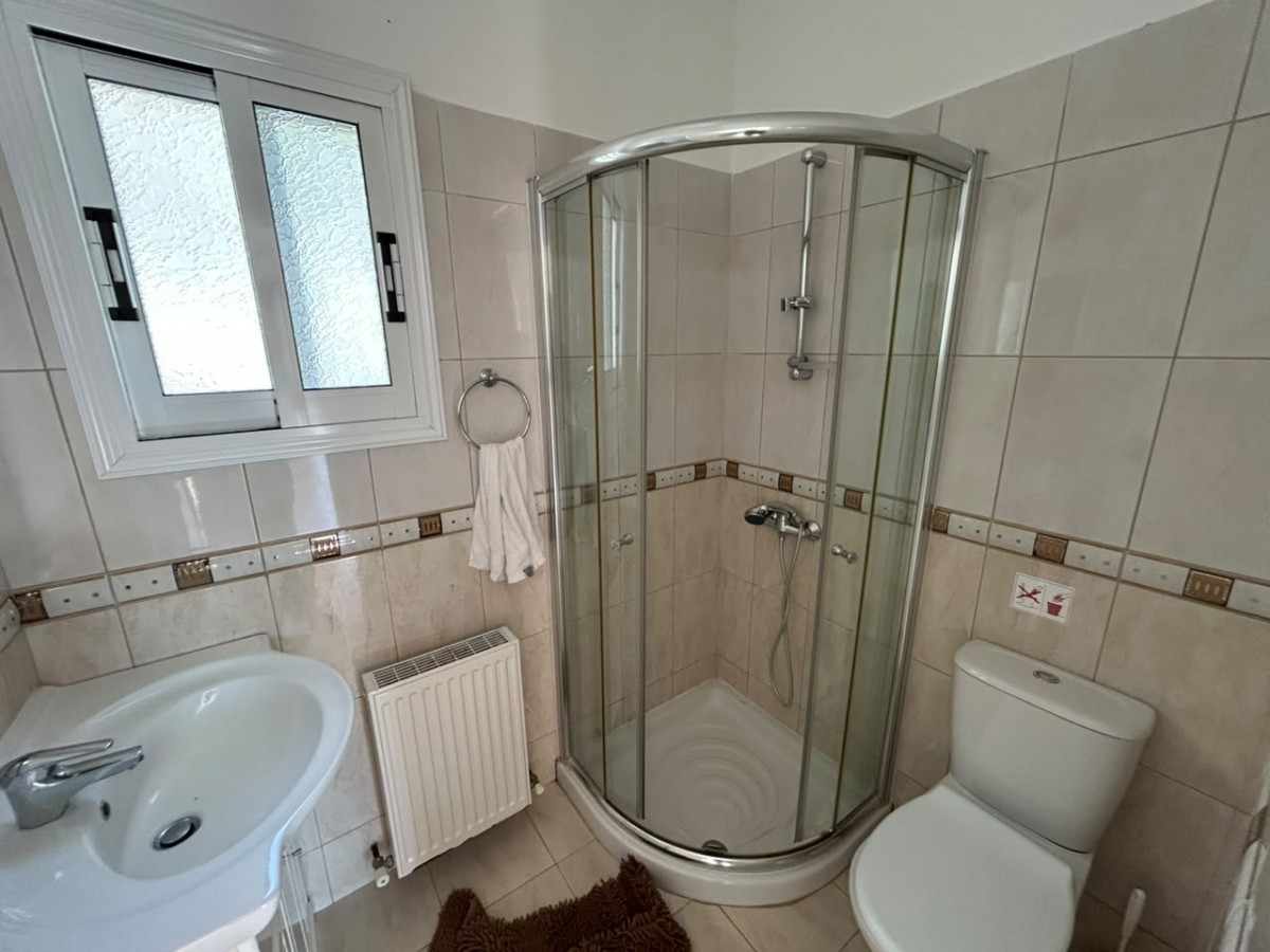 Detached Villa For Sale  in  Anavargos