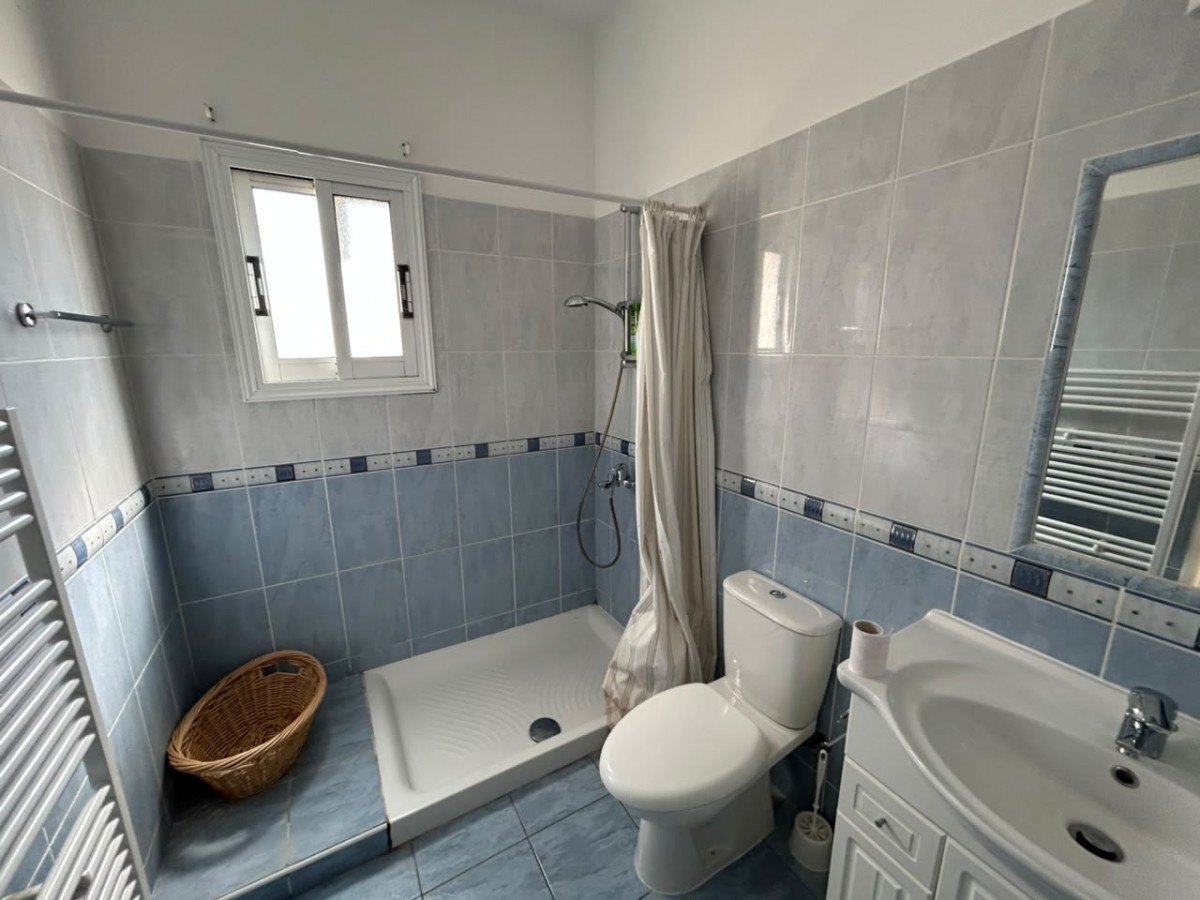 Detached Villa For Sale  in  Anavargos