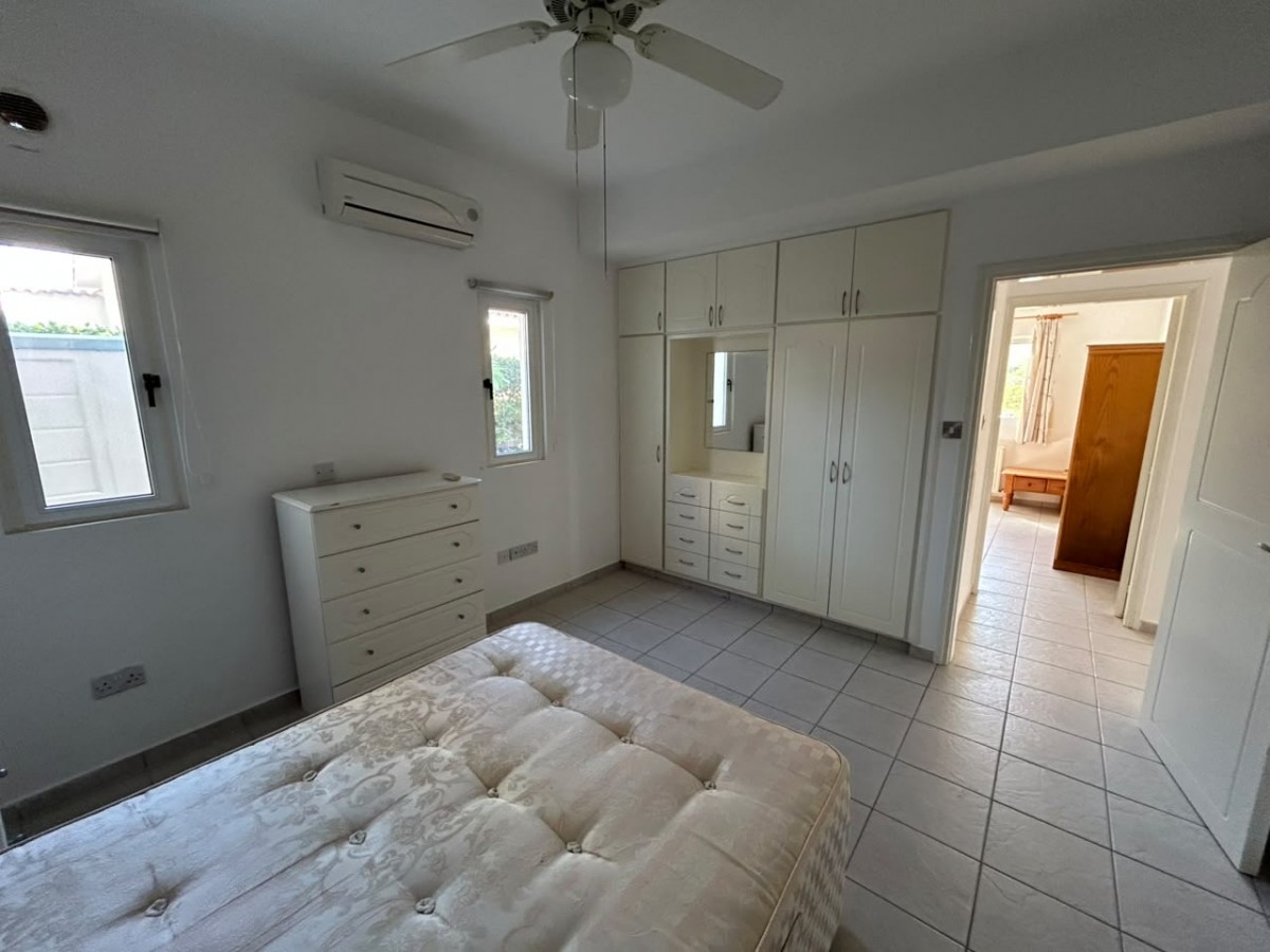 Detached Villa For Sale  in  Anavargos