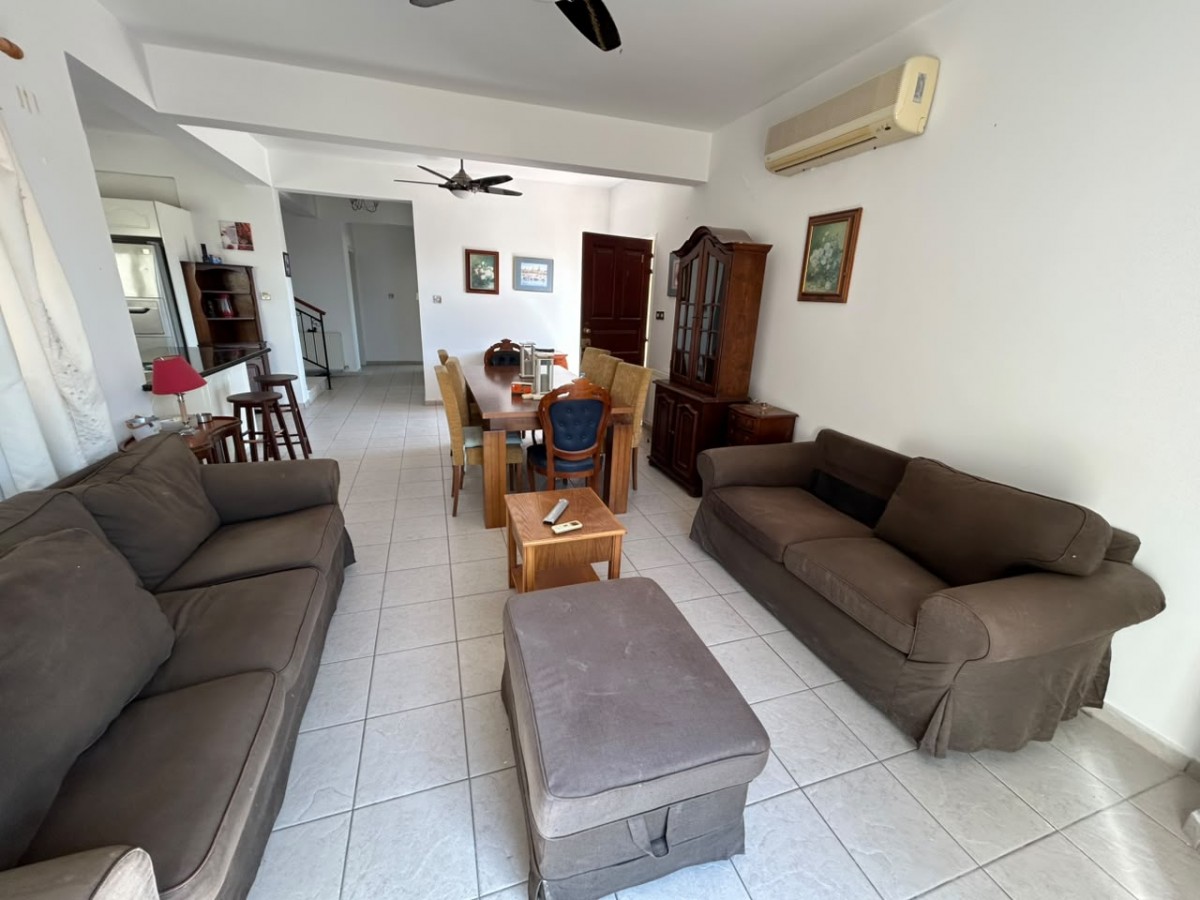 Detached Villa For Sale  in  Anavargos