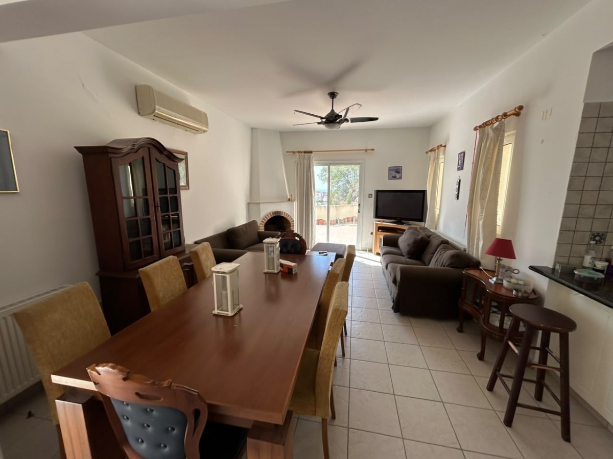 Detached Villa For Sale  in  Anavargos