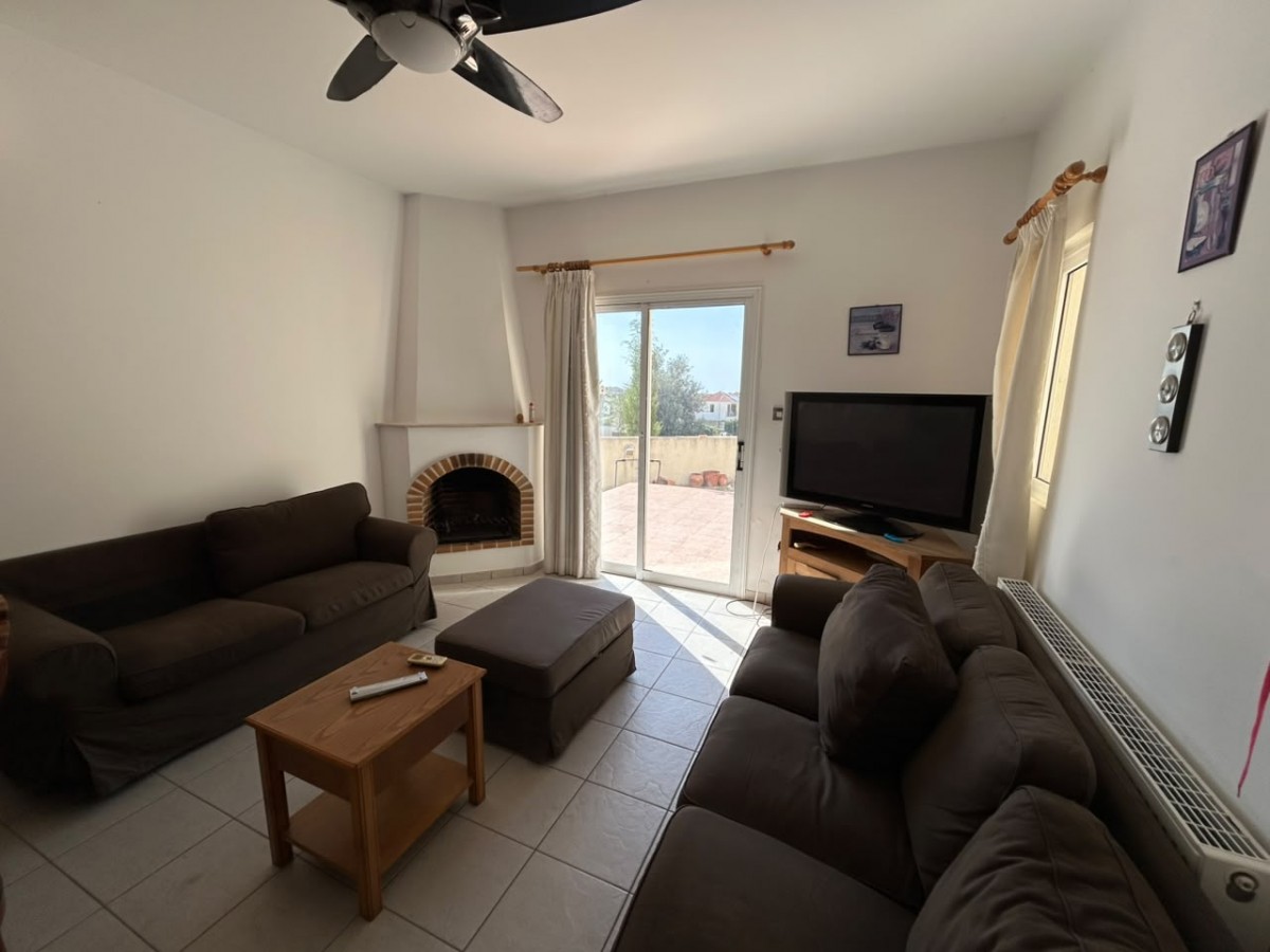 Detached Villa For Sale  in  Anavargos