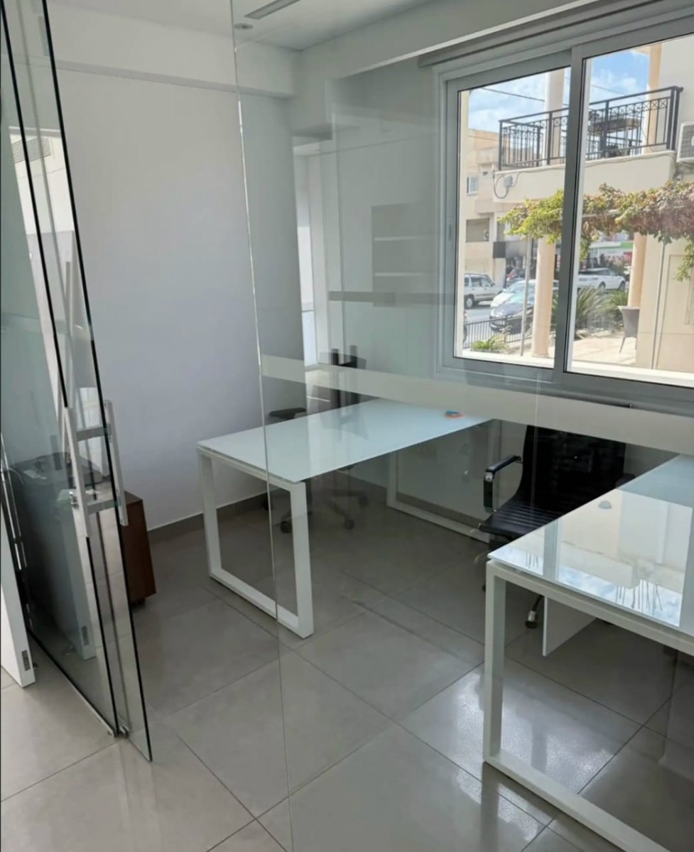 Office  For Rent  in  Anavargos