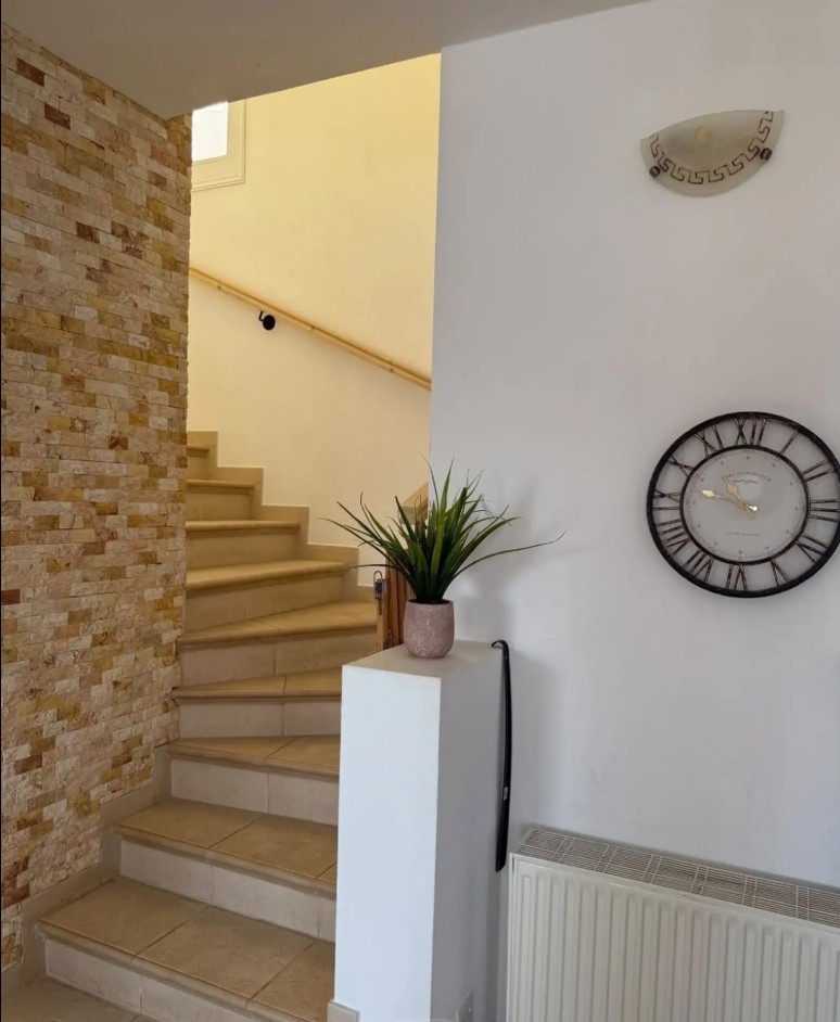 Detached Villa For Rent  in  Chlorakas