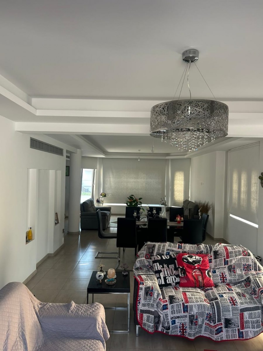 Detached Villa For Sale  in  Paphos Town