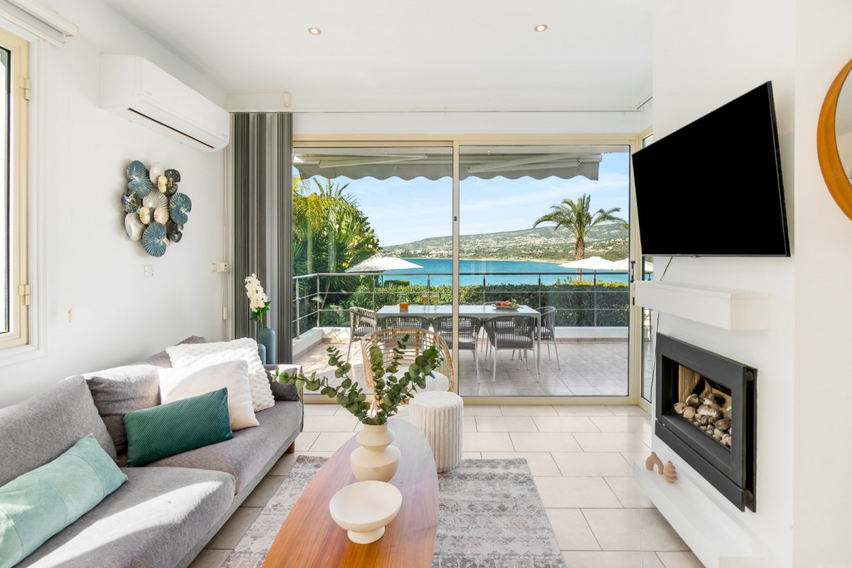 Detached Villa For Rent  in  Kissonerga