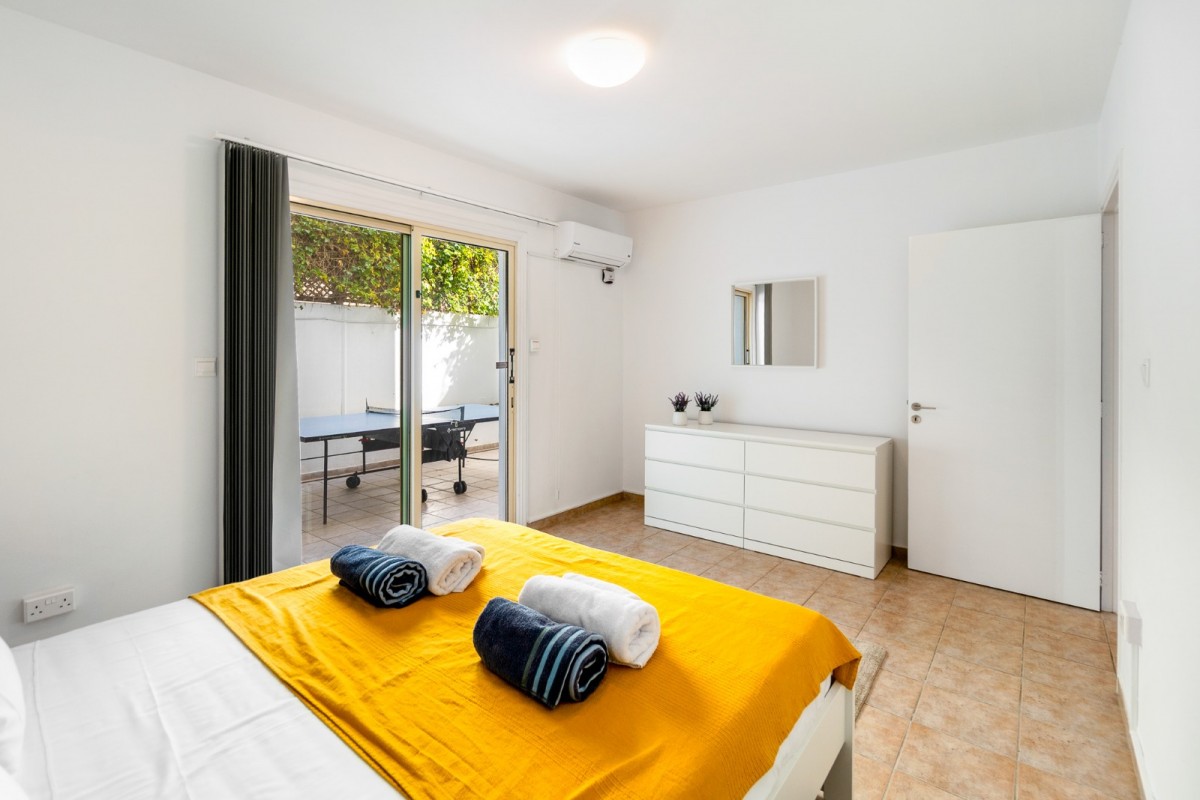 Detached Villa For Rent  in  Kissonerga