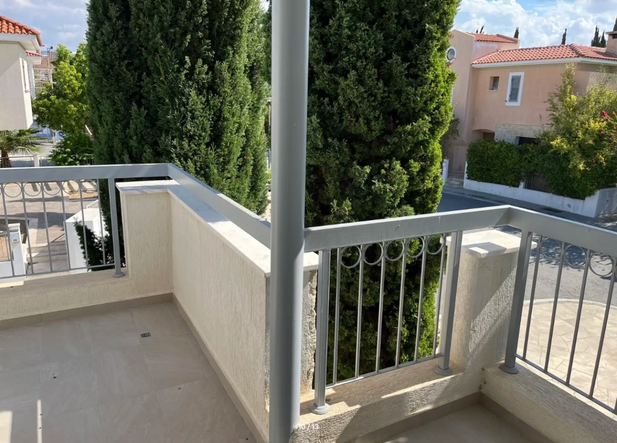 Detached Villa For Sale  in  Kato Paphos - Universal
