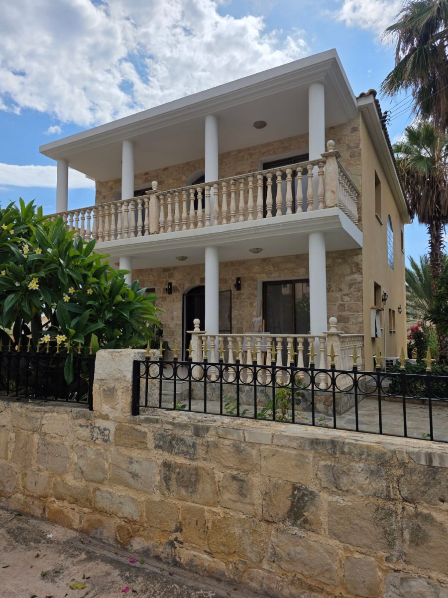 Peyia, Paphos Detached Villa For Rent | DT5613