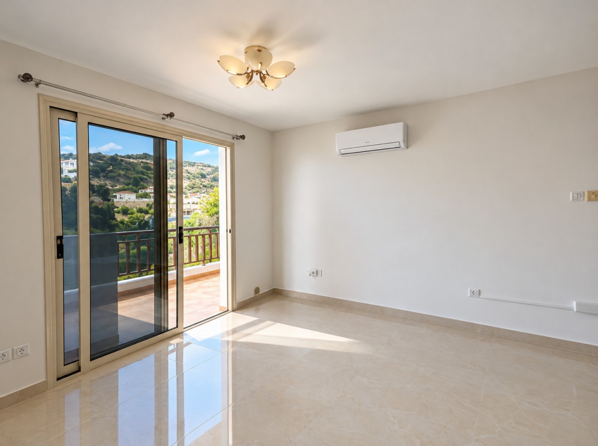 Apartment For Sale  in  Peyia
