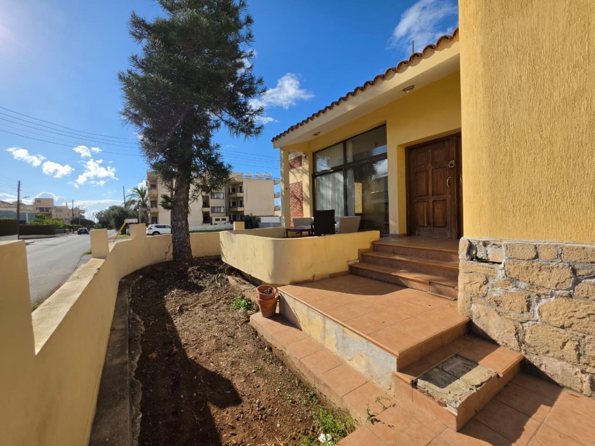 Land in Ayios Theodoros - Image 4