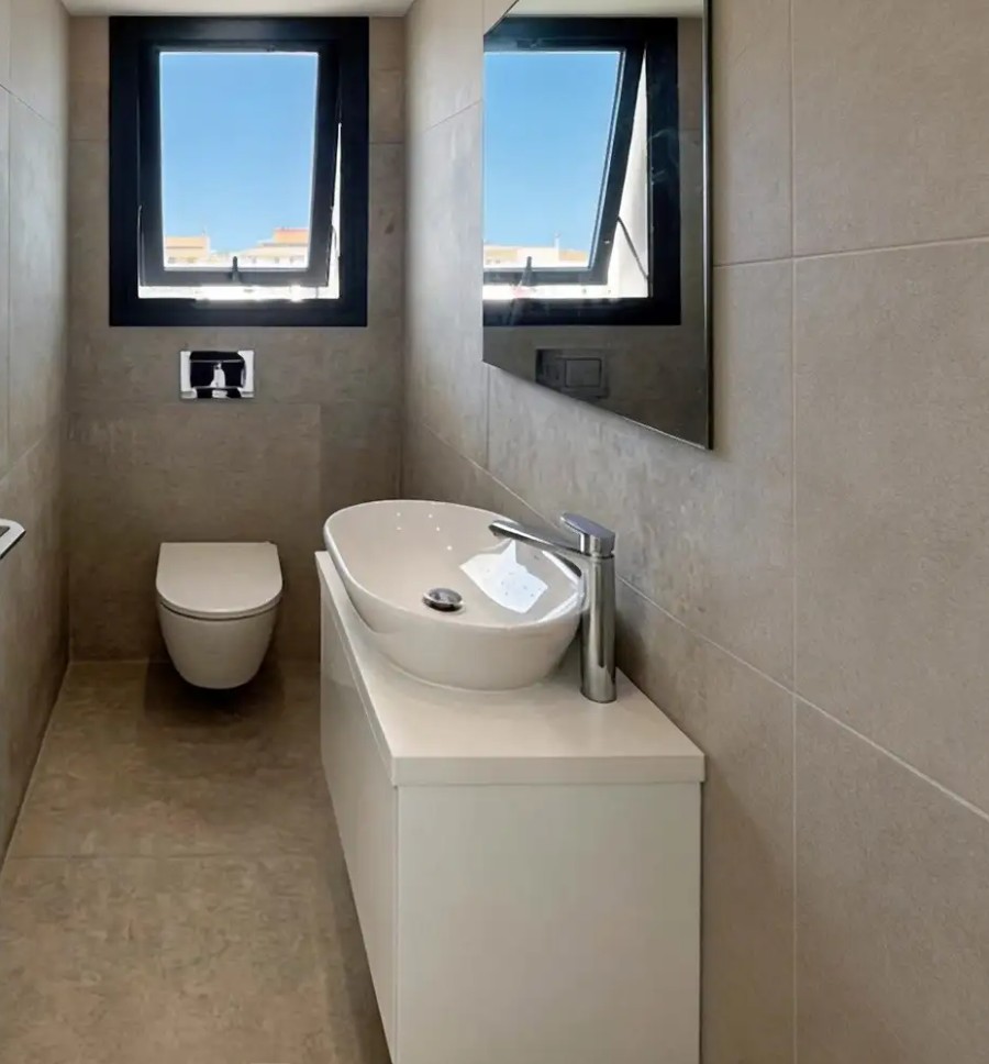 Office  For Rent  in  Kato Paphos - Universal
