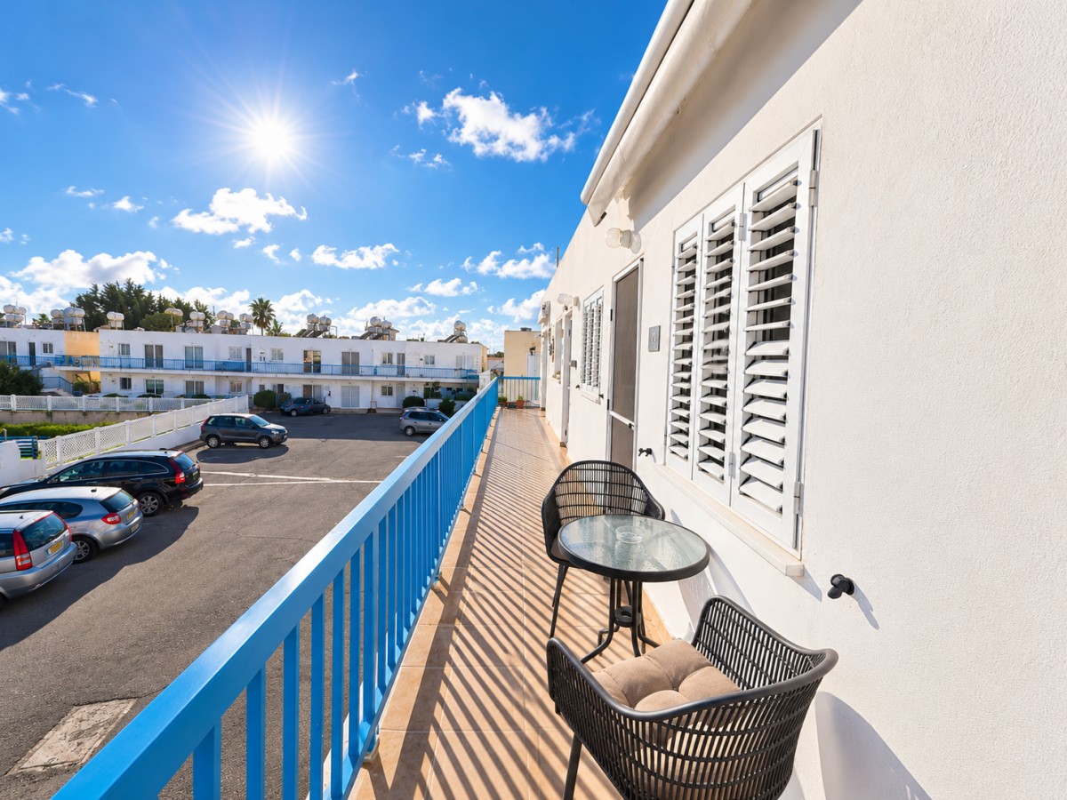 Apartment For Sale  in  Kato Paphos - Universal