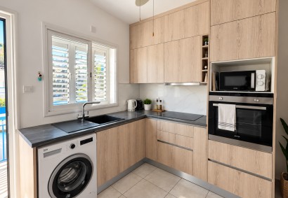 Kato Paphos - Universal, Paphos Apartment For Sale | DT5633