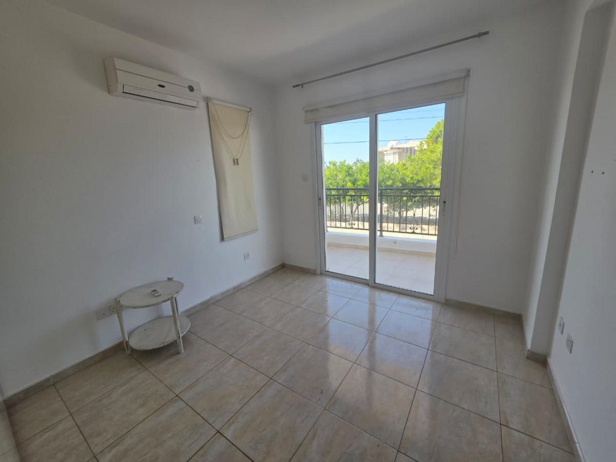 Ground Floor Apartment For Sale  in  Kato Paphos - Universal