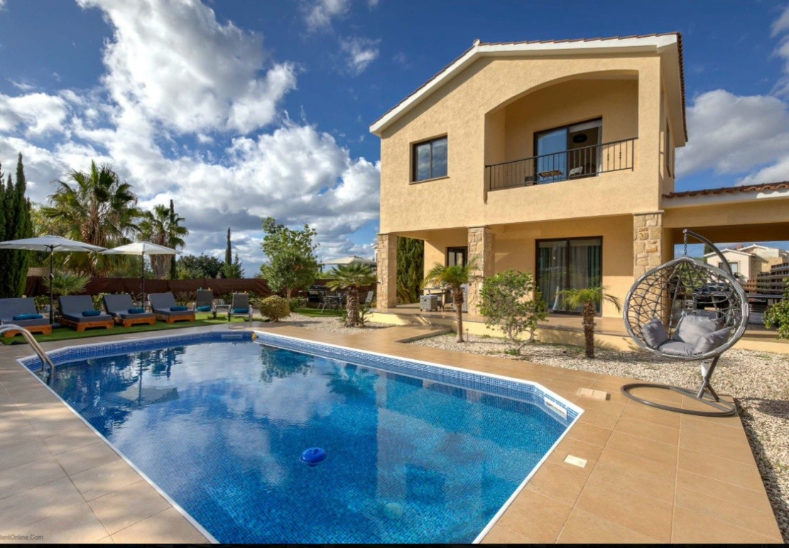 Detached Villa For Rent  in  Kouklia - Secret Valley