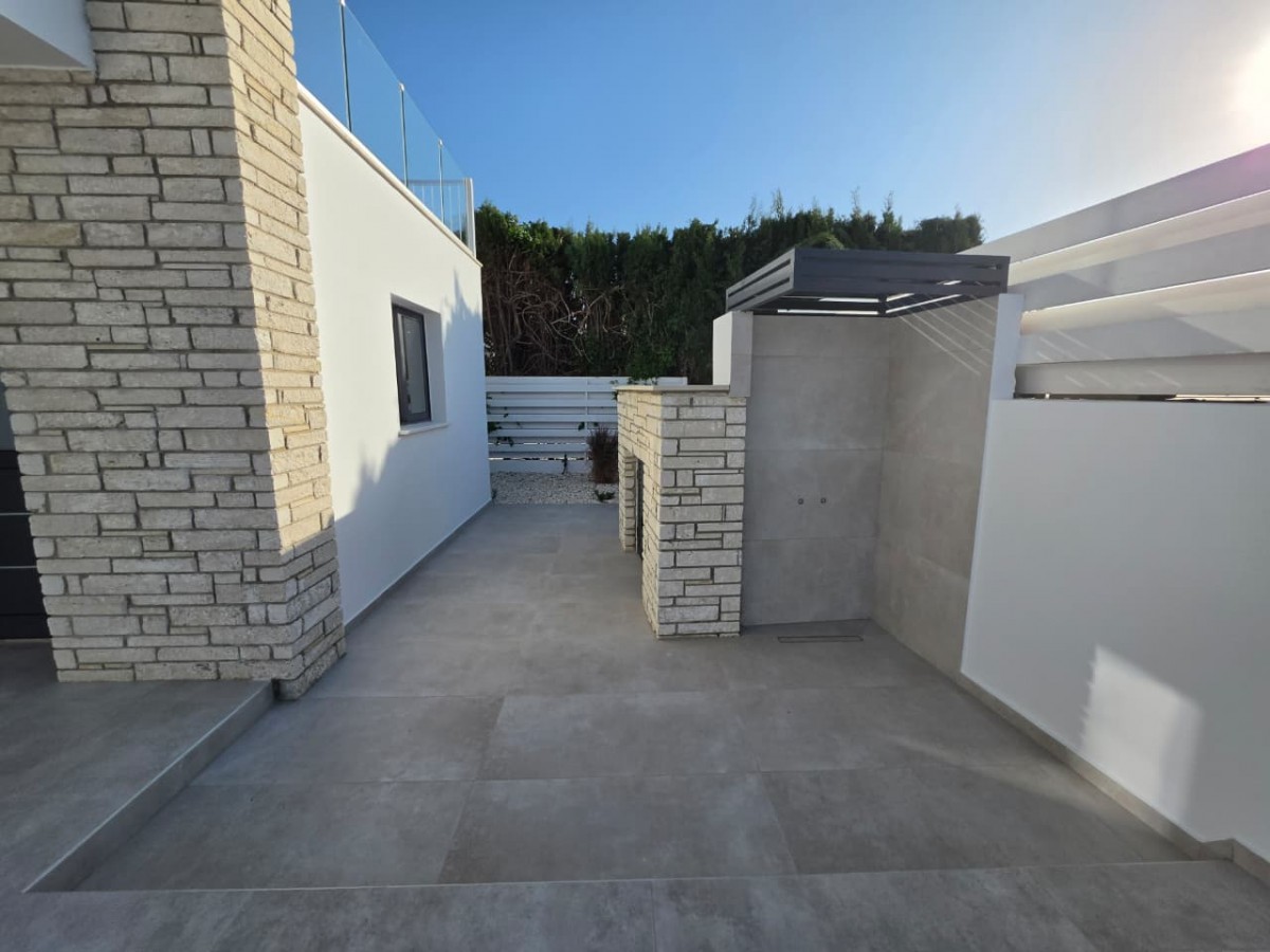 Detached Villa For Sale  in  Peyia - Sea Caves