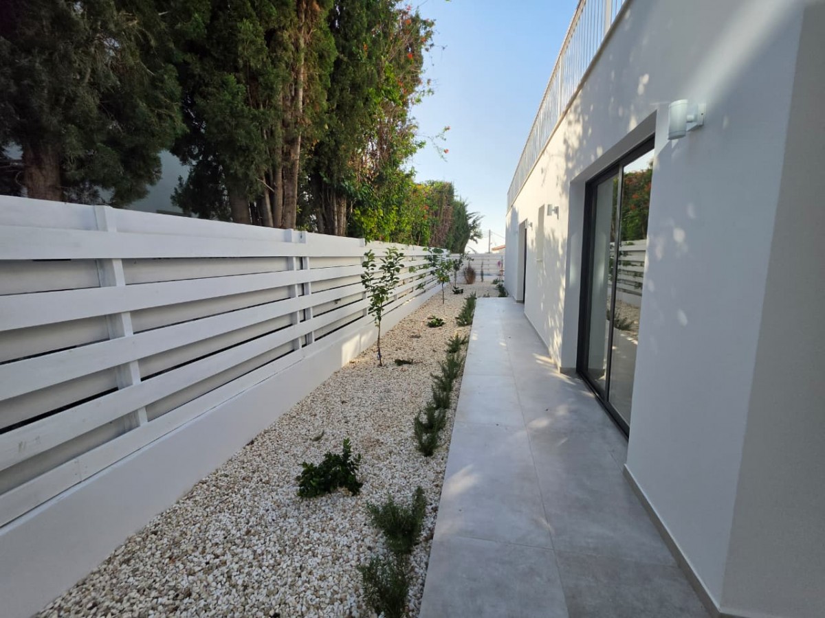 Detached Villa For Sale  in  Peyia - Sea Caves