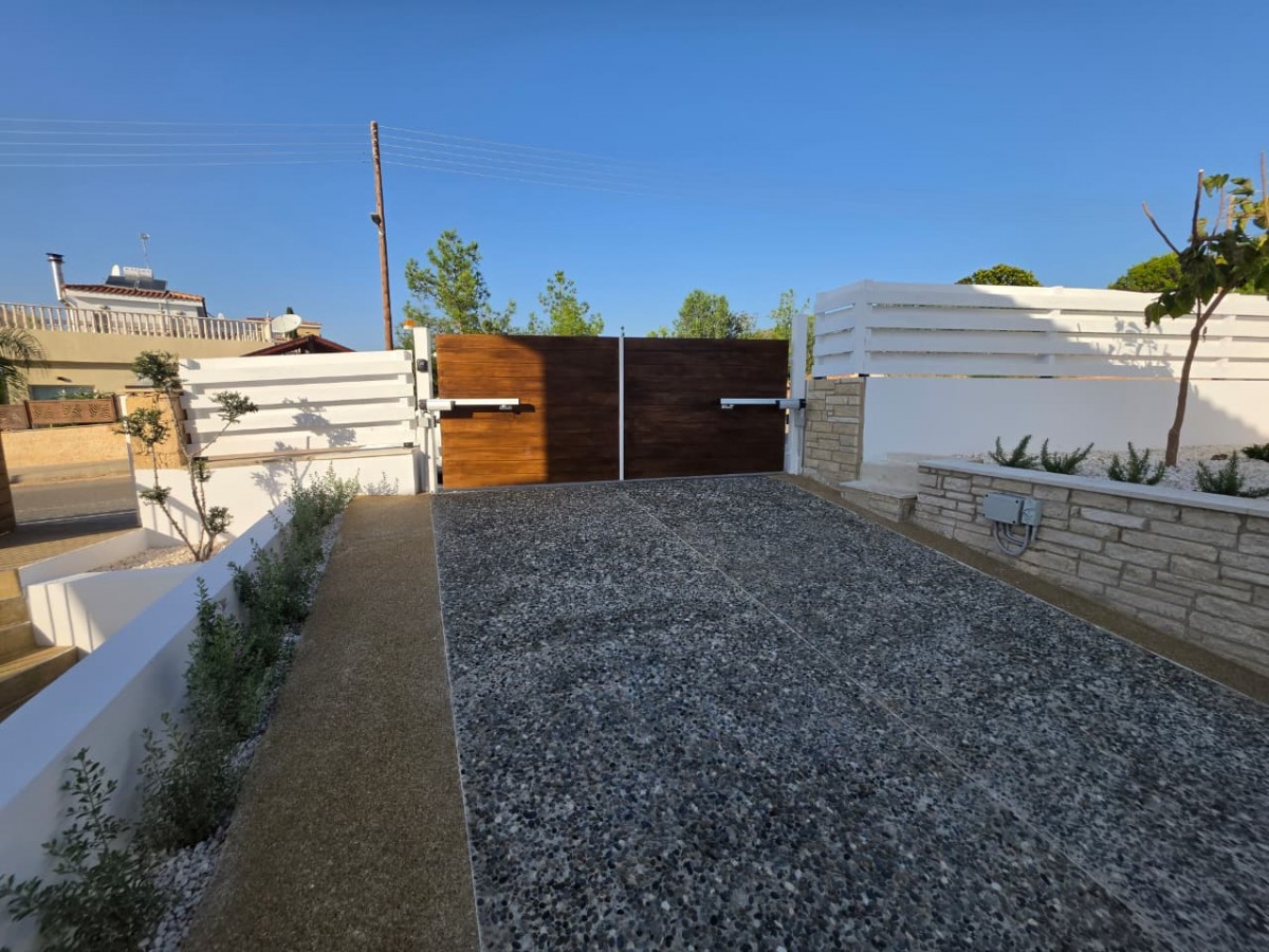 Detached Villa For Sale  in  Peyia - Sea Caves