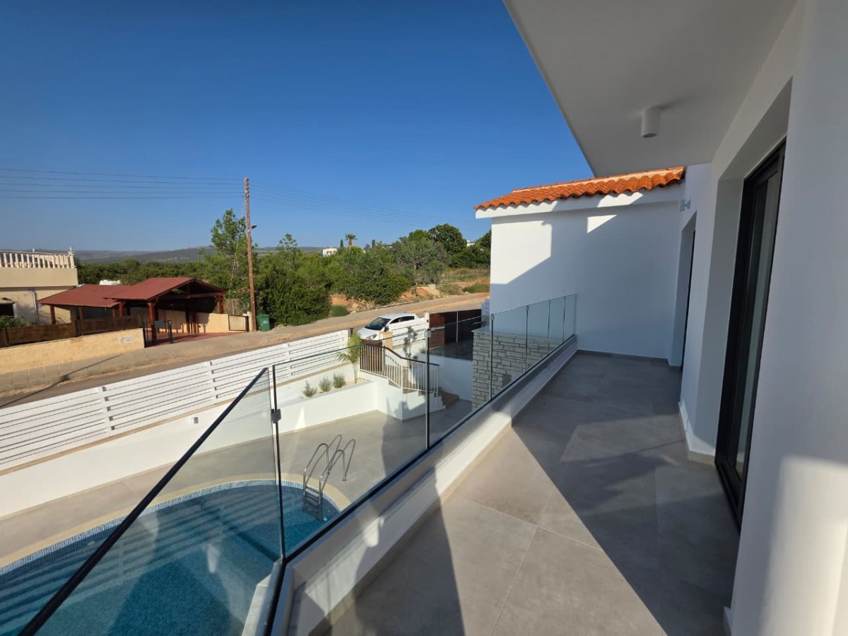 Detached Villa For Sale  in  Peyia - Sea Caves