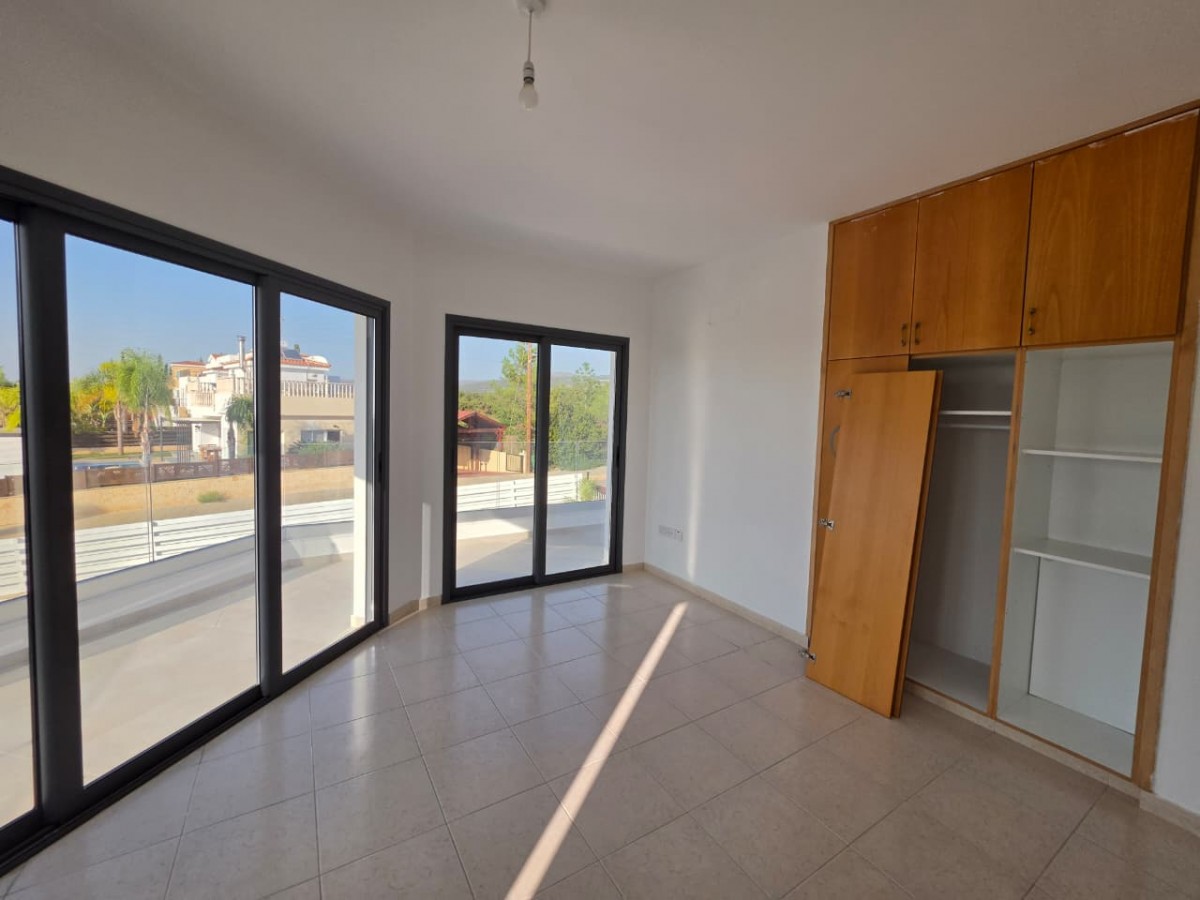 Detached Villa For Sale  in  Peyia - Sea Caves