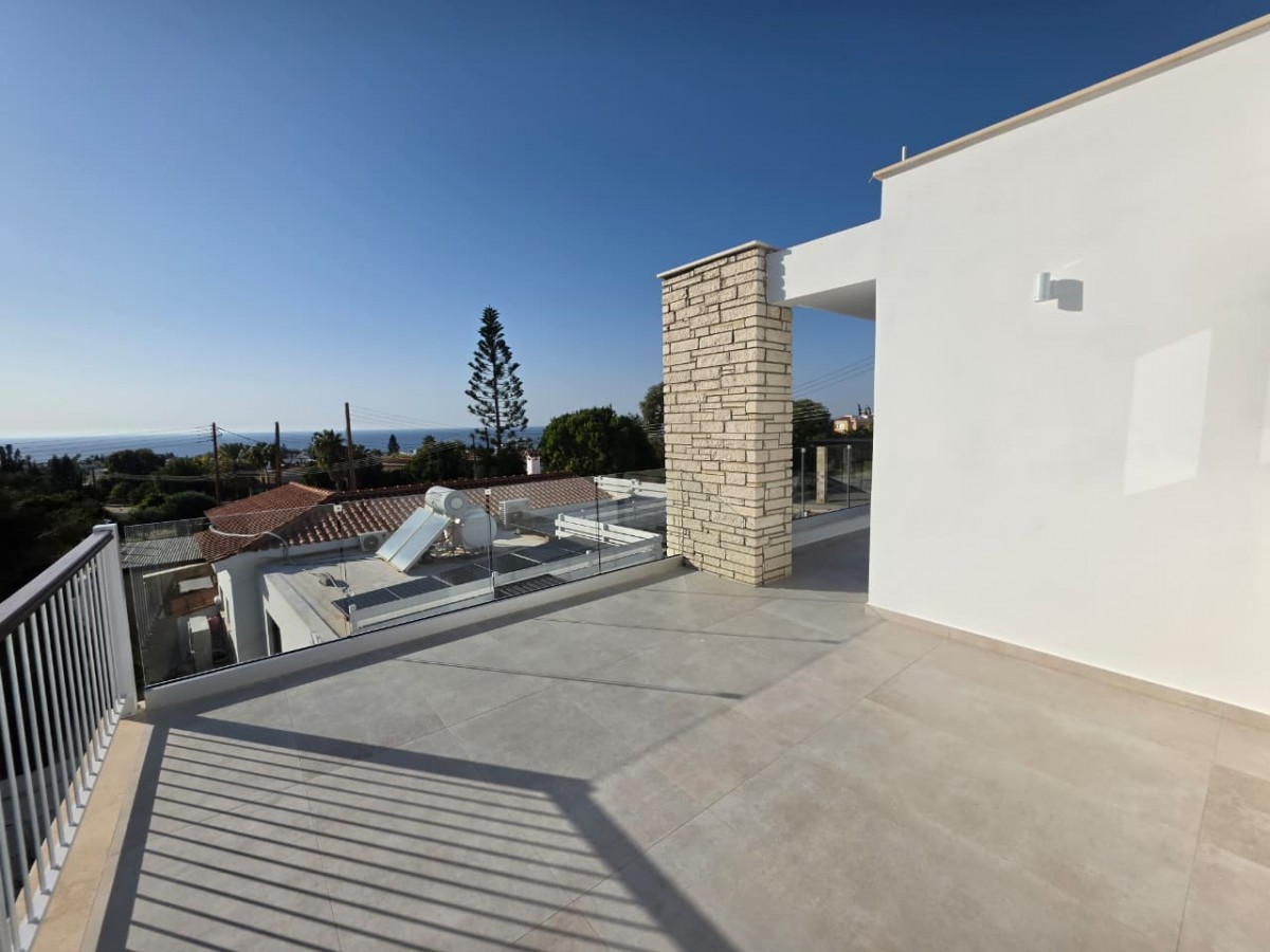 Detached Villa For Sale  in  Peyia - Sea Caves