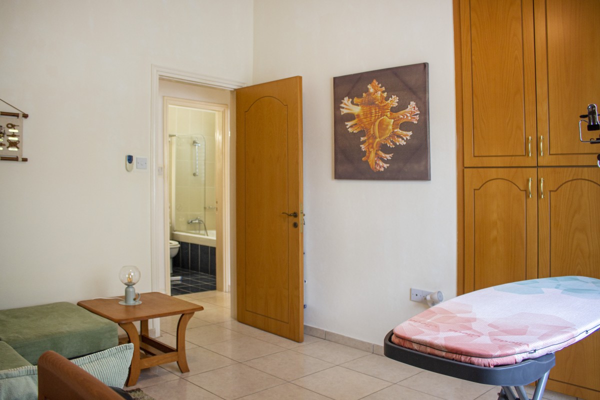 Bungalow For Sale  in  Kissonerga