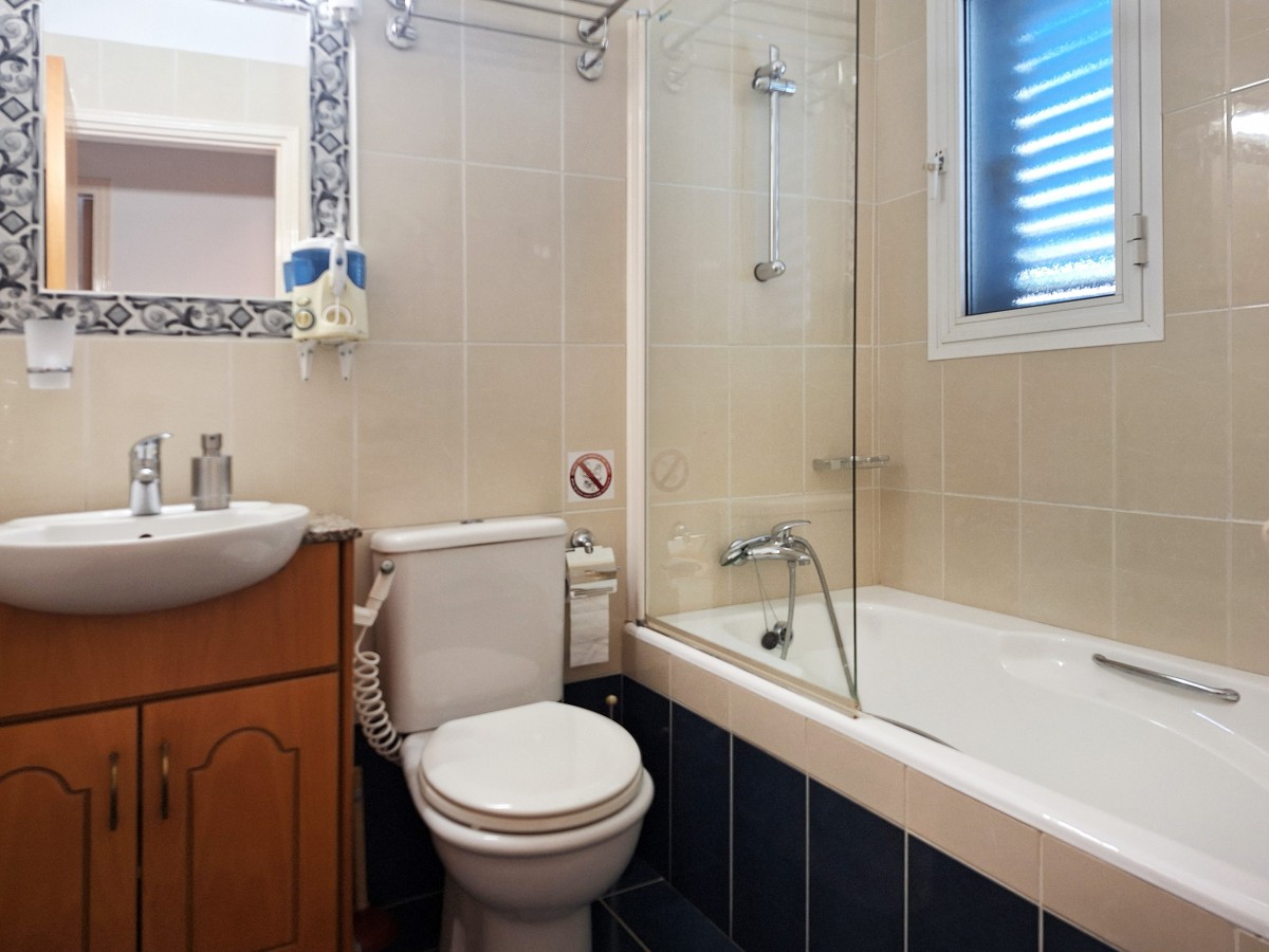 Bungalow For Sale  in  Kissonerga