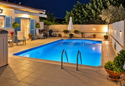 Kissonerga, Paphos Bungalow For Sale | DT5677