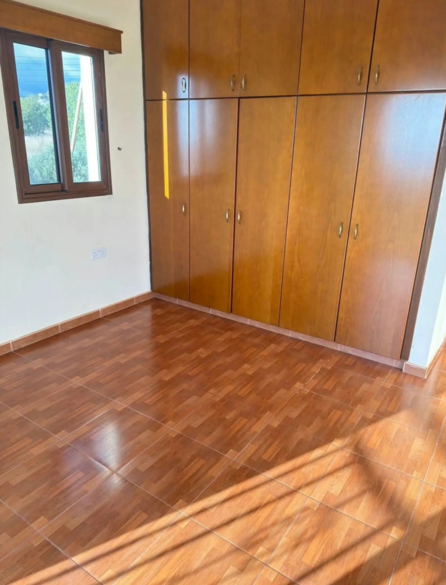 Detached Villa For Rent  in  Tremithousa