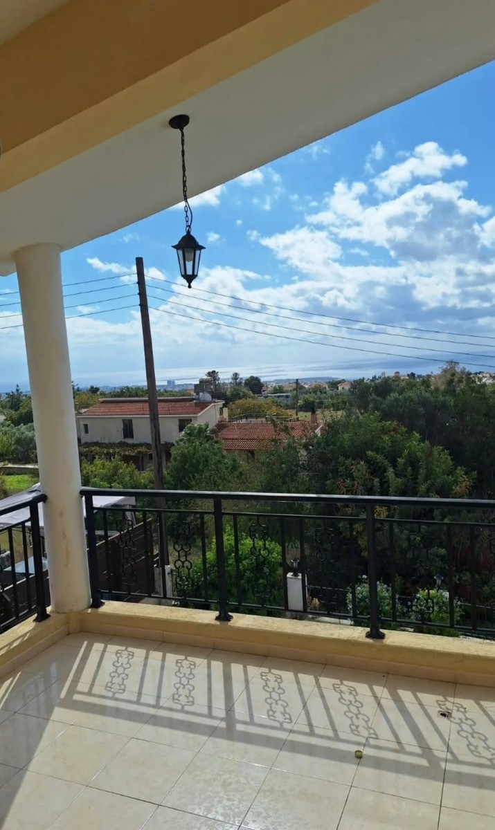 Detached Villa For Rent  in  Tremithousa
