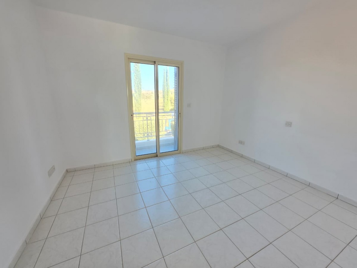 Semi Detached Villa For Sale  in  Anarita